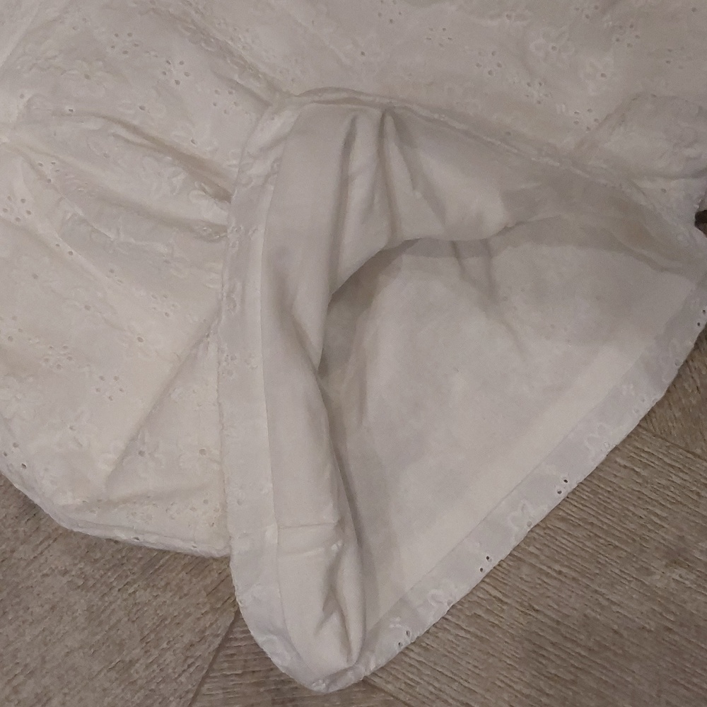 Altar'd State White Cotton Eyelet Pleated Womens Shorts Size L - Picture 6 of 10